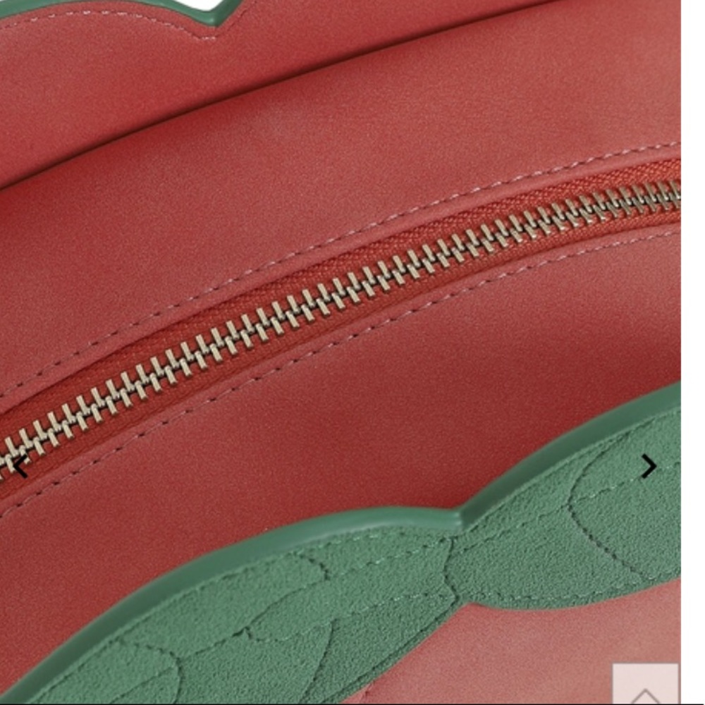SOLD βΌοΈ Peachy Keen Bag by Collectif - Picture 5 of 10